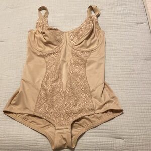 Maidenform flexees shapewear bodysuit